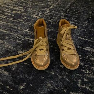 Like new Bionica metallic snake print boots